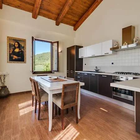 Βίλα Villa In Piandimeleto With Pool & Sauna *