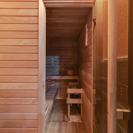 Villa In With Pool & Sauna *