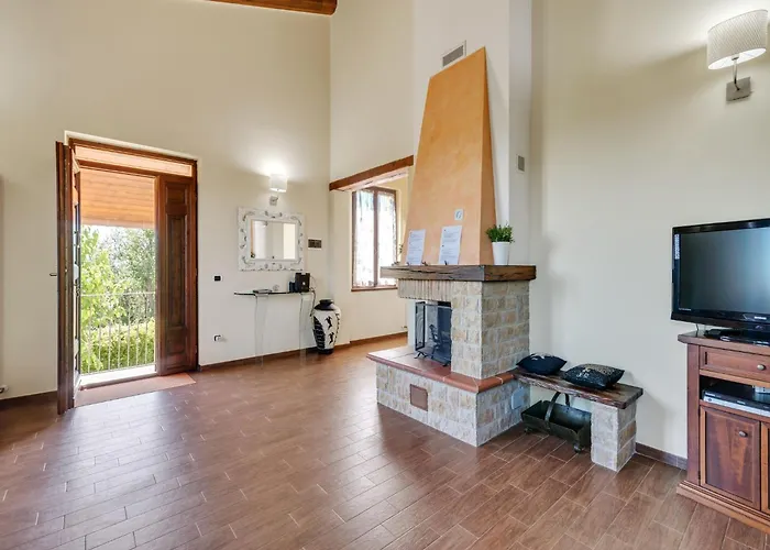 Villa In Piandimeleto With Pool & Sauna Villa