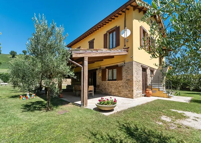 Villa Villa In Piandimeleto With Pool & Sauna