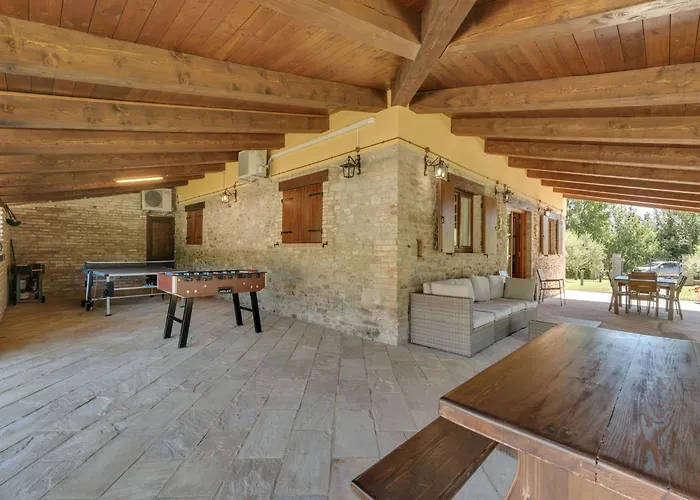 Villa In Piandimeleto With Pool & Sauna * Piandimeleto